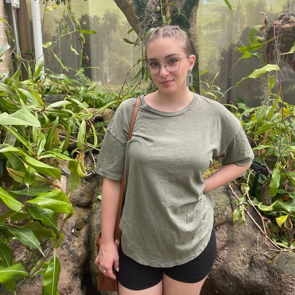 Meet your Posher, Kailyn - Picture 5 of 6